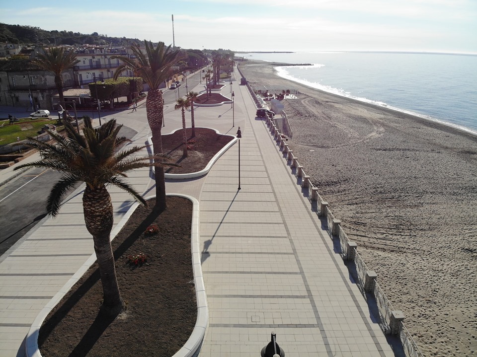 Roccella Ionica (RC) - Lungomare